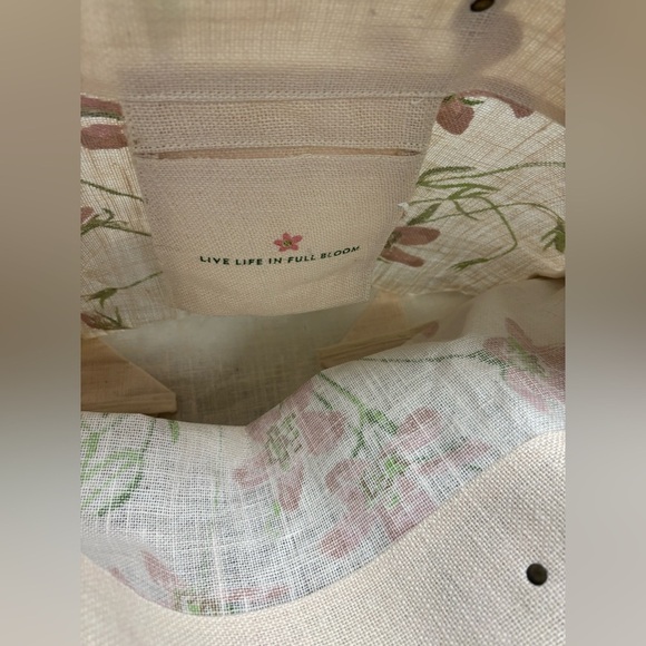 Twos Company Floral Tote Bag - Picture 6 of 7